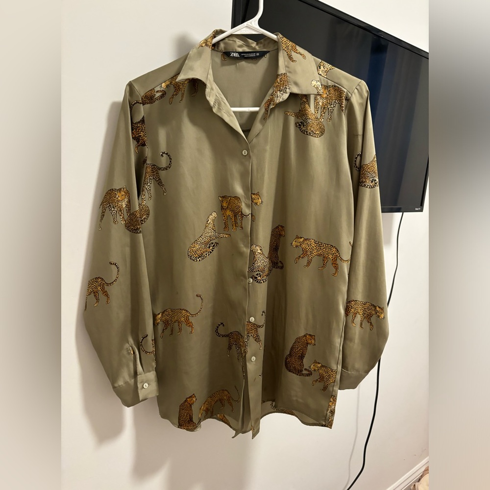 Zara tiger print button down